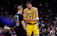 vsports官网-遭遇严防！东契奇27投11中&amp;三分13中3 空砍32+11+8&amp;正负值-17