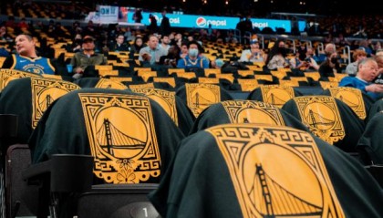 vsport平台-【现场】普尔爆发难救勇士 稳定性将决定赛季结局